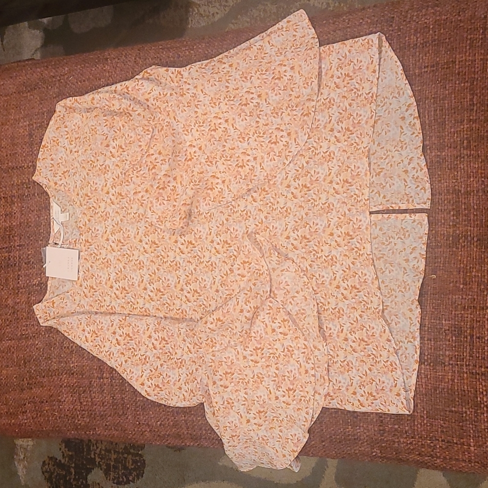 Lauren Conrad petal sleeve blouse